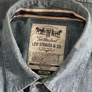 Levi’s selvedge denim shirt size medium. Like new condition